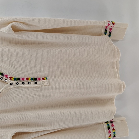 We The Free Pullover Long Sleeve Cream Embroidered Top Size Large Relaxed Fit - Picture 3 of 8
